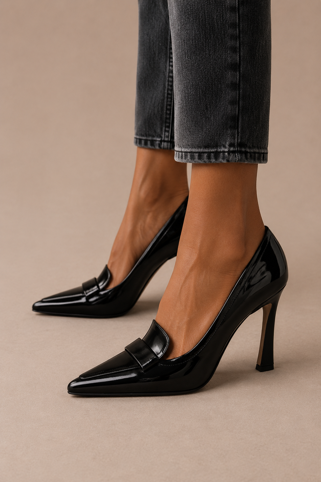 NORA | Tacones lofaer con punta afilada