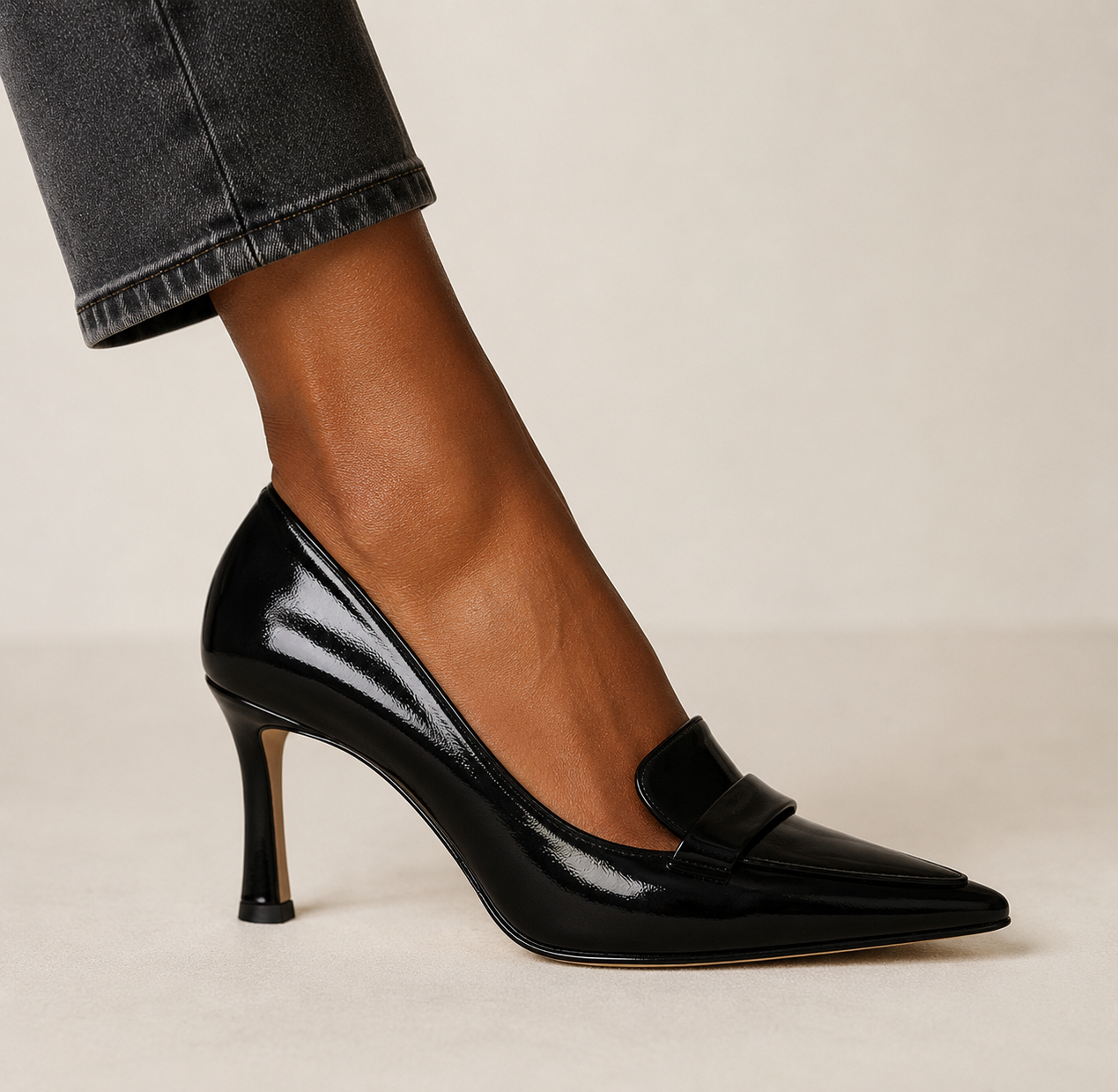 NORA | Tacones lofaer con punta afilada
