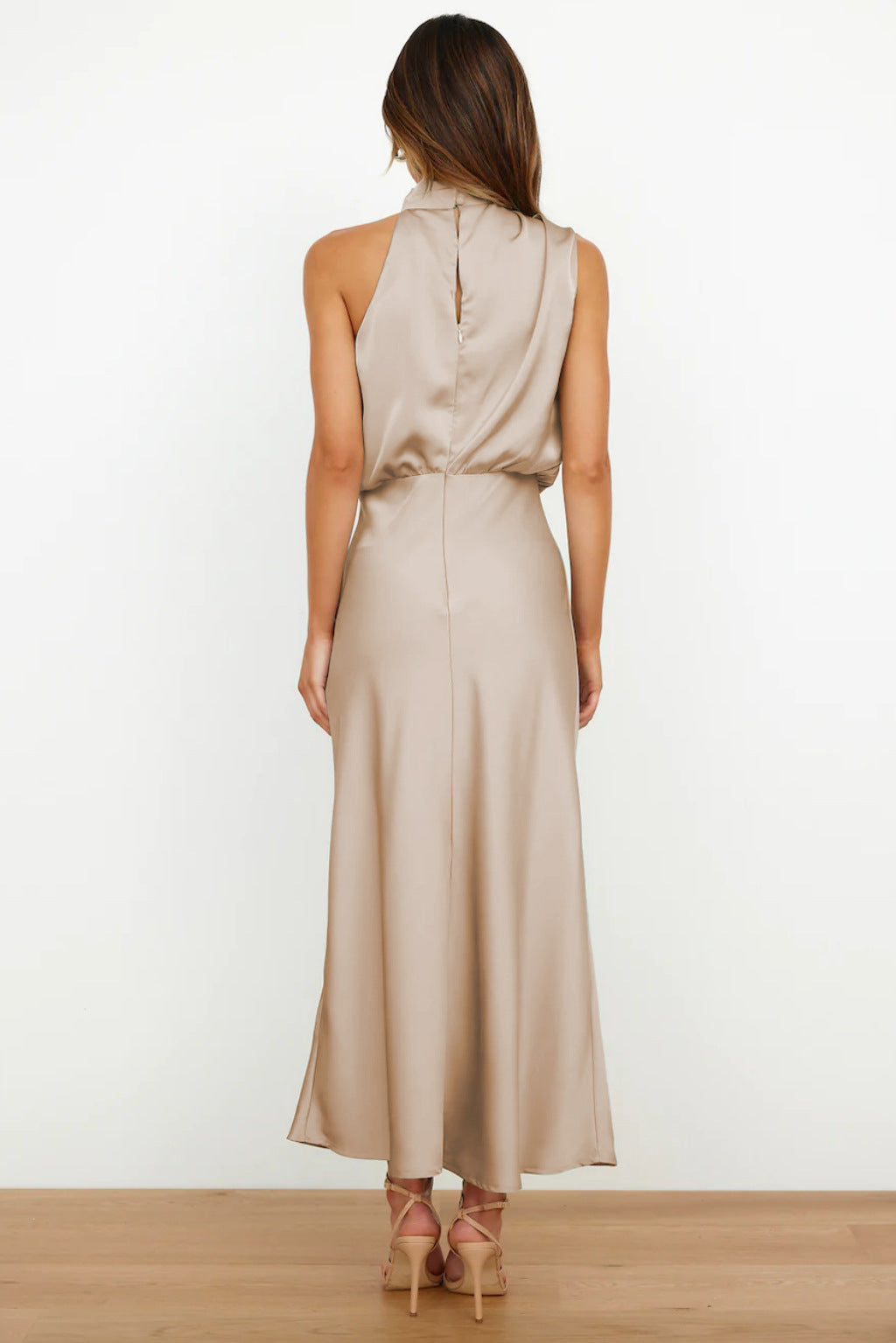 VALERIA | Vestido satinado elegante