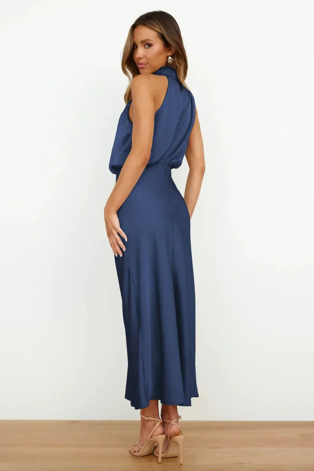 VALERIA | Vestido satinado elegante
