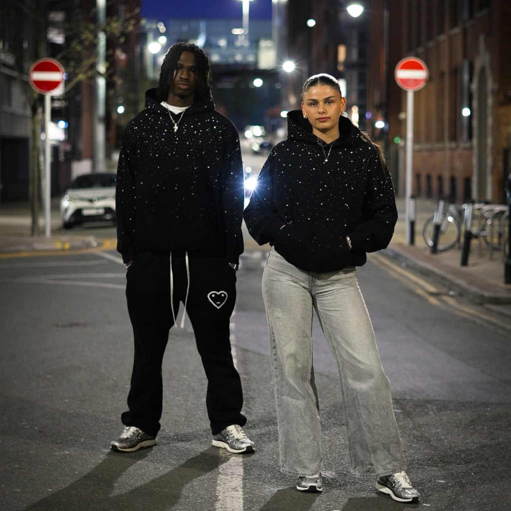 VM | SUDADERA GALAXY CON PEDRERIA