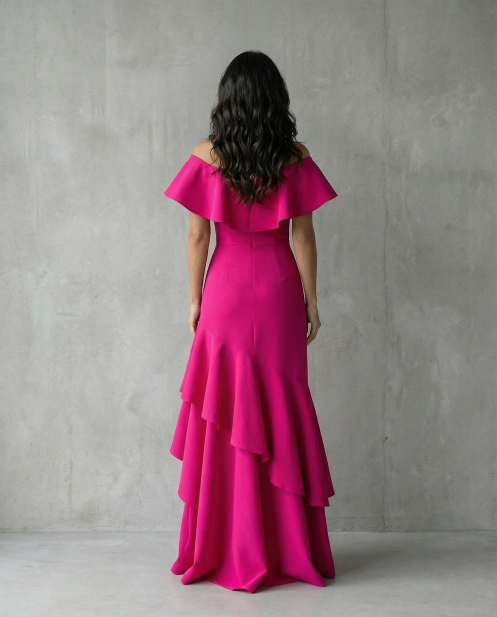 ISABEL | Vestido elegante con volantes y escote en V