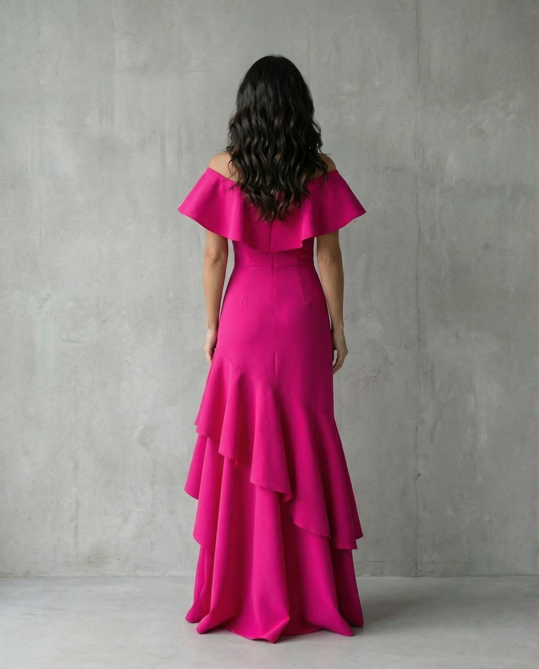 ISABEL | Vestido elegante con volantes y escote en V